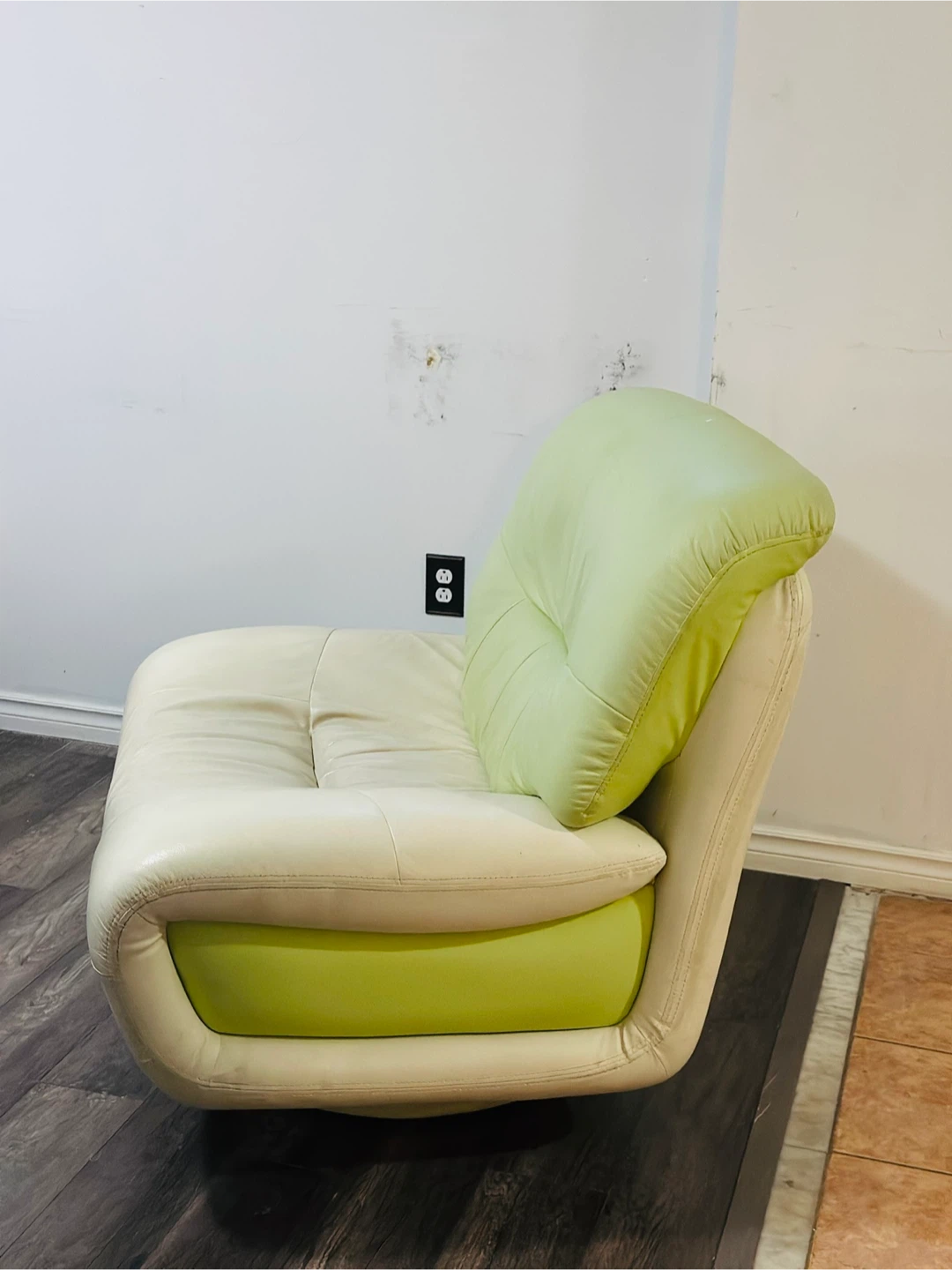 FREE 360 Swivel / Rotating Accent Chair - Cream/Green - photo 2