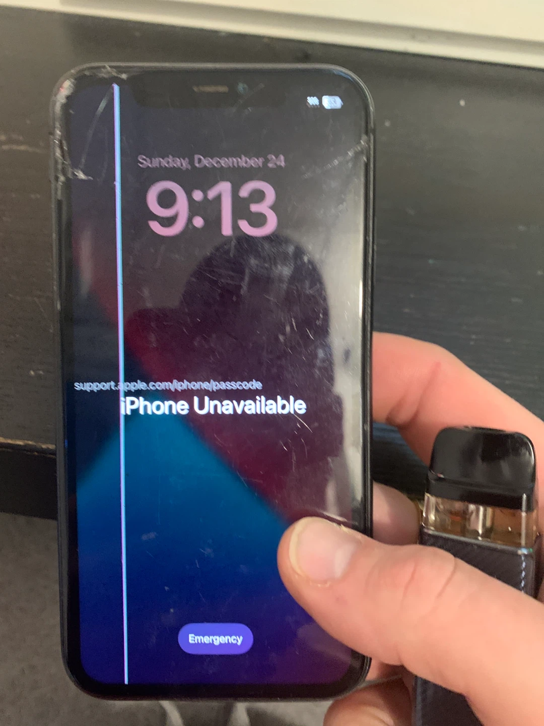 IPhone 11 PARTS PHONE Cracked iPhone - photo 2