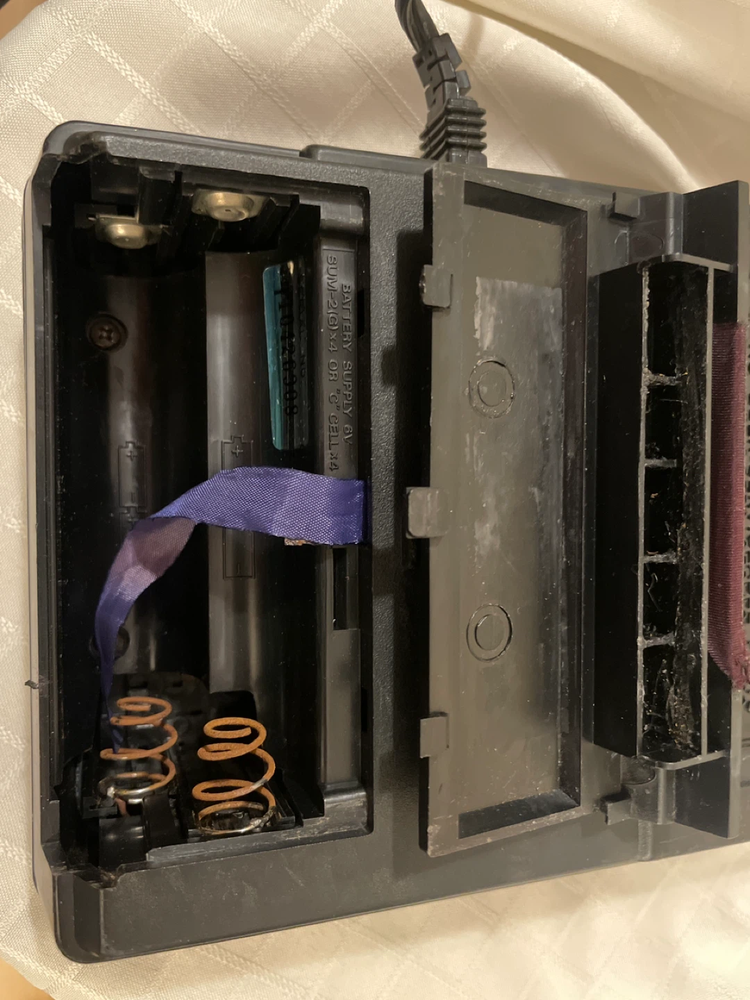 Hitachi TRQ-289 Cassette Recorder - photo 4