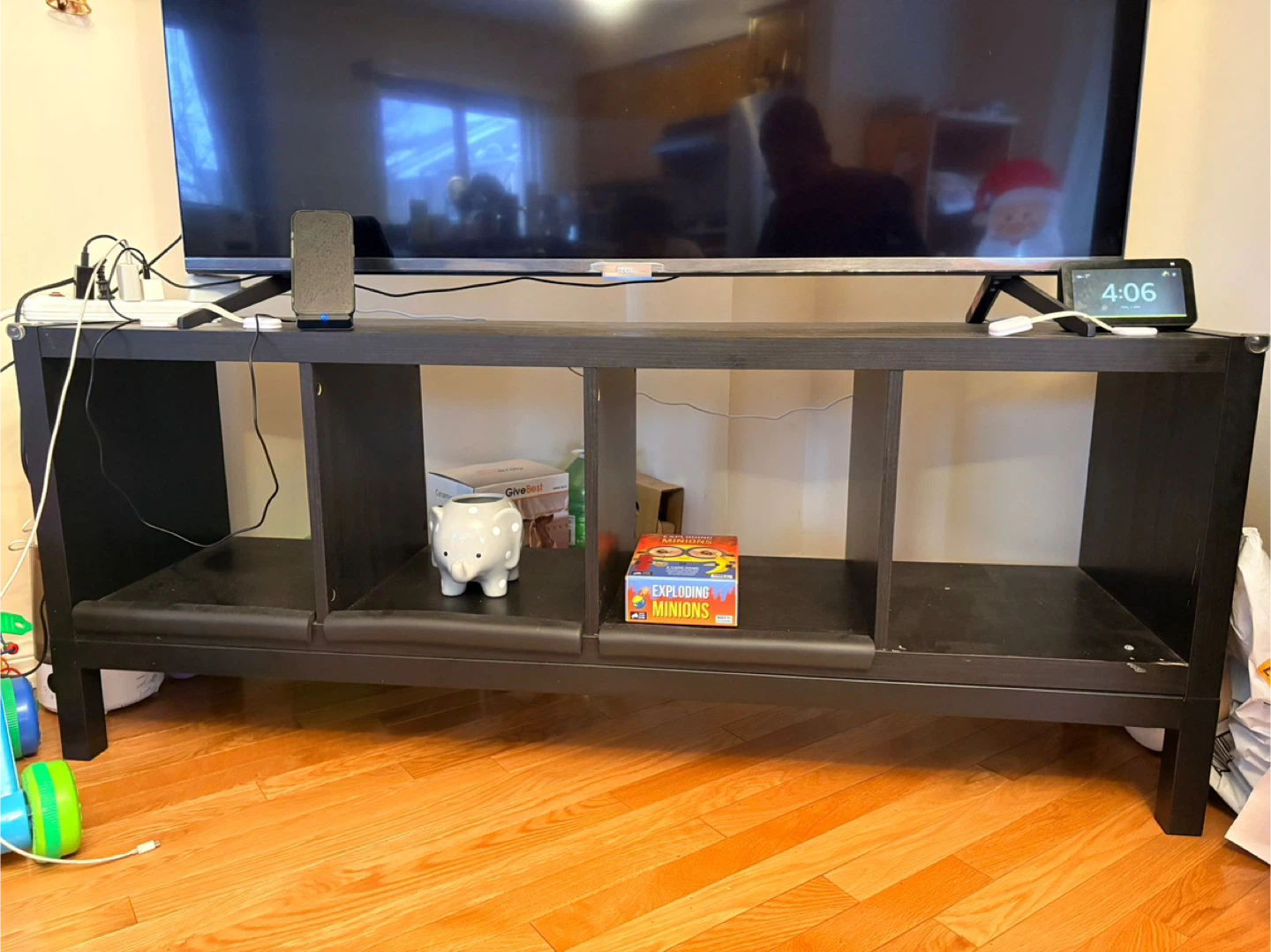 IKEA TV stand - photo 2