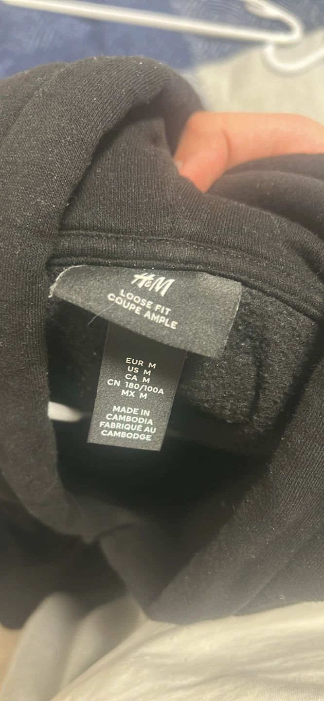 H&M Black Loose Fit Hoodie - Size M - photo 4