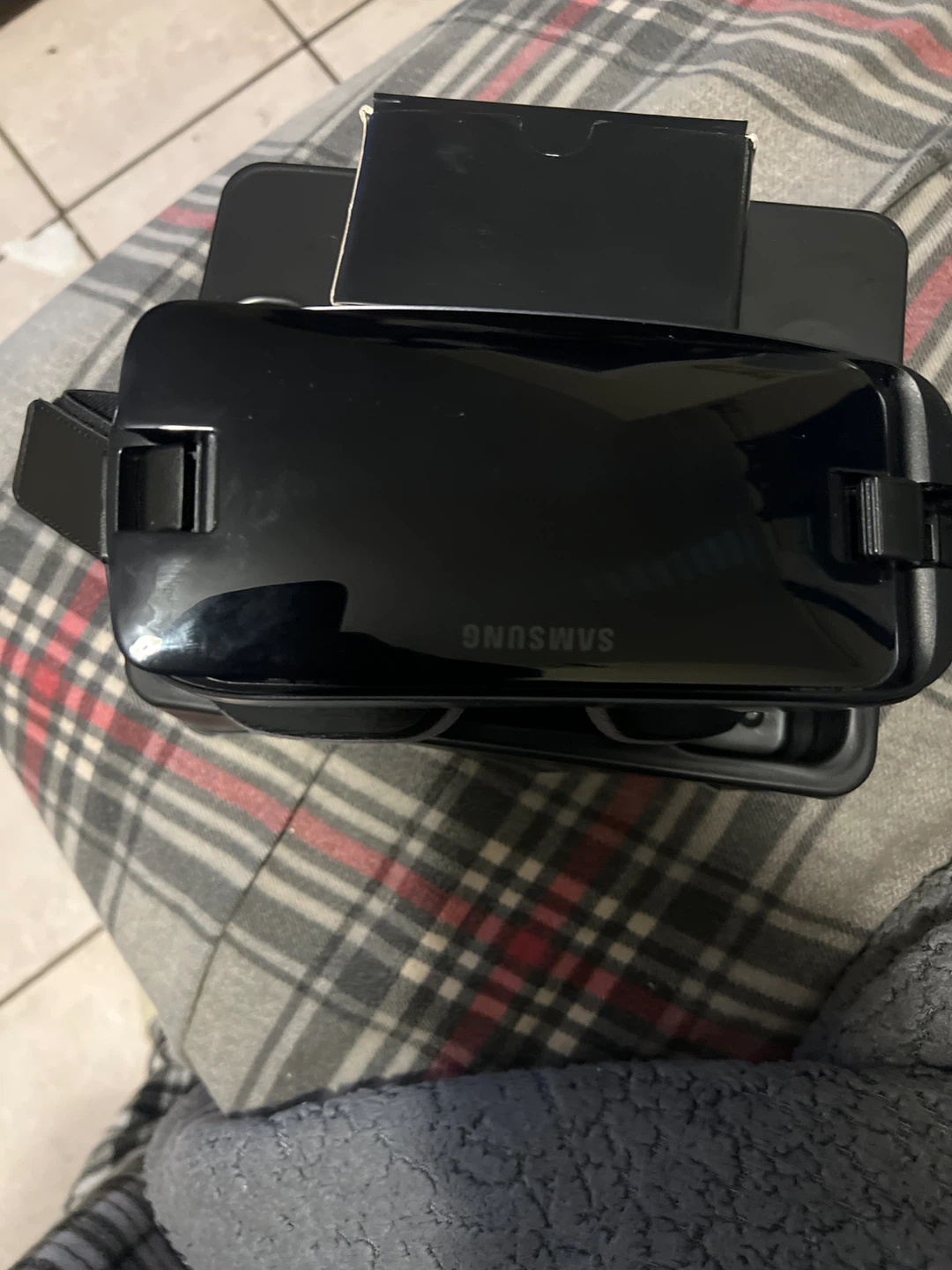 Samsung Gear VR with Controller - Like New! - photo 4