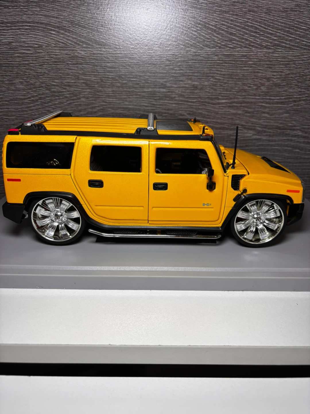 Diecast Hummer H2 Dub City 1:18 – Liquidation rapide – Montréal - photo 2
