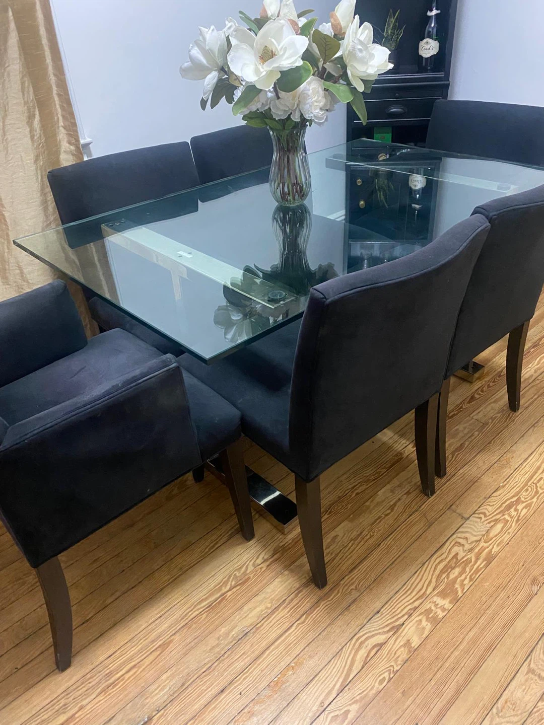 Glass Top Dining Table with 6 Black Chairs