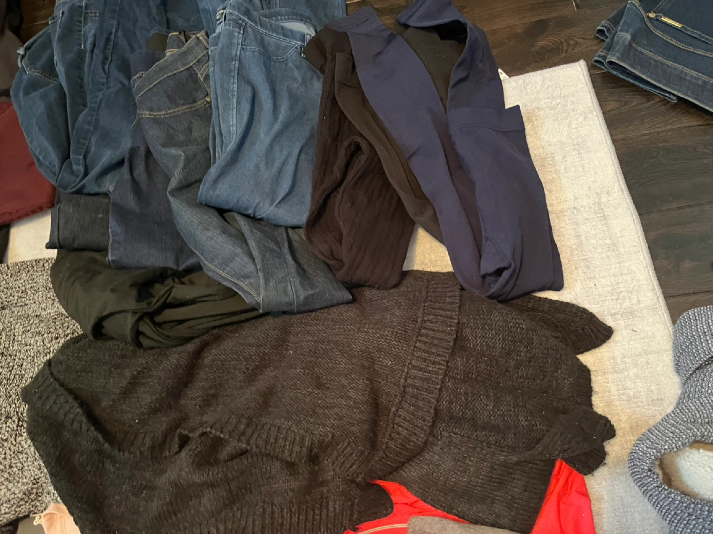 Selling as a LOT!! $20 for all. 25+ items - photo 3