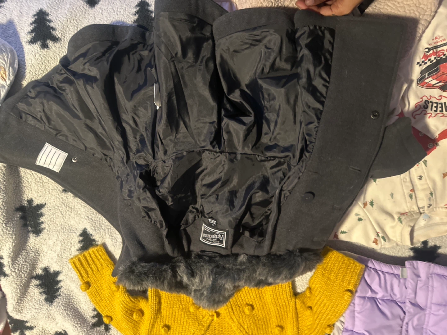 Rothschild Girls' Black Faux Fur Collar Coat - Size 4 - photo 3