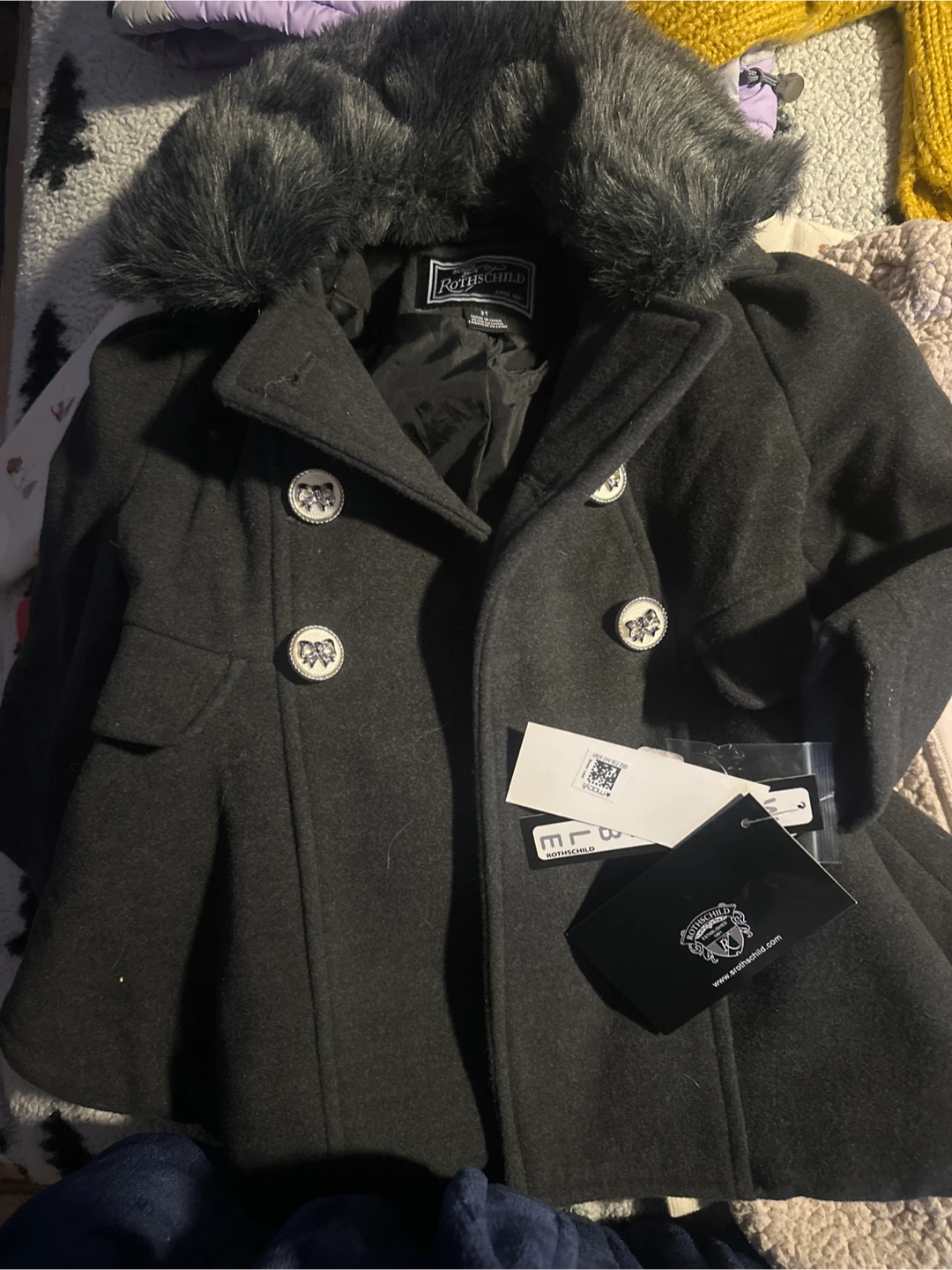 Rothschild Girls' Black Faux Fur Collar Coat - Size 4 - photo 2