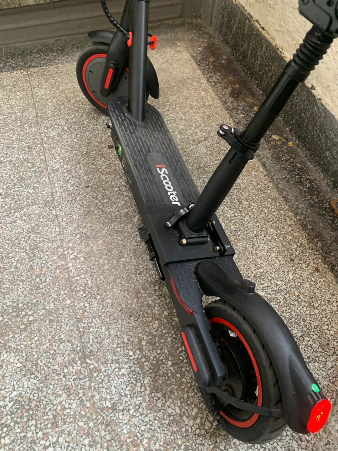 iScooter i8 Electric Scooter - photo 3