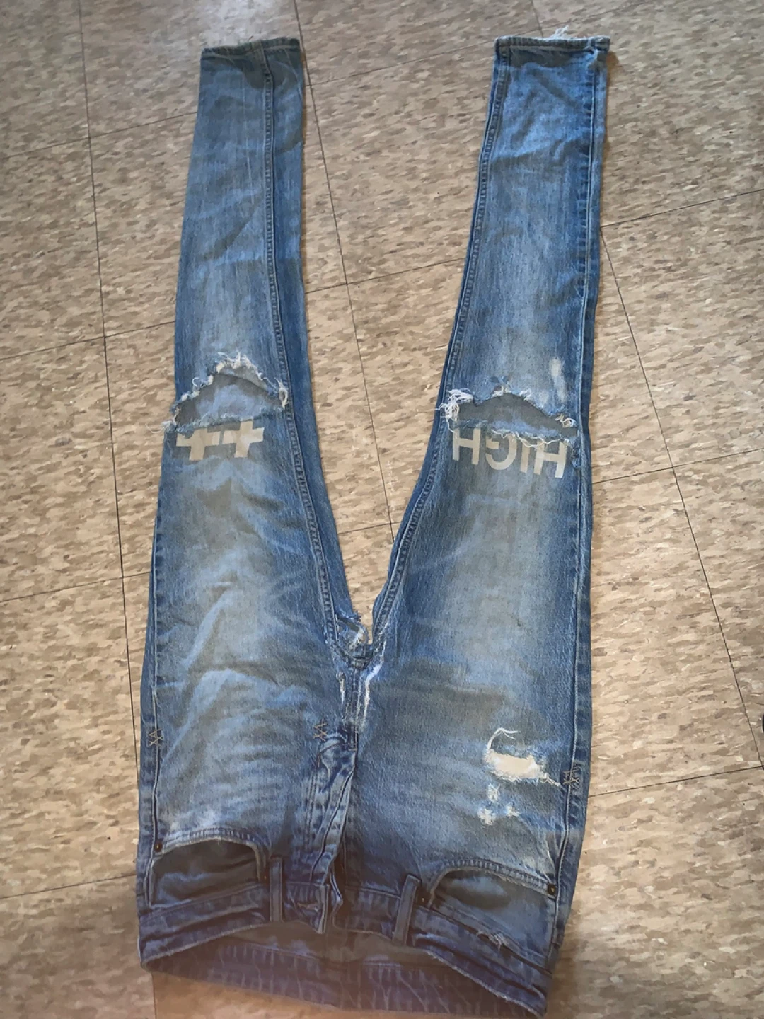 HIGH by Claire Campbell Distressed Jeans - photo 2