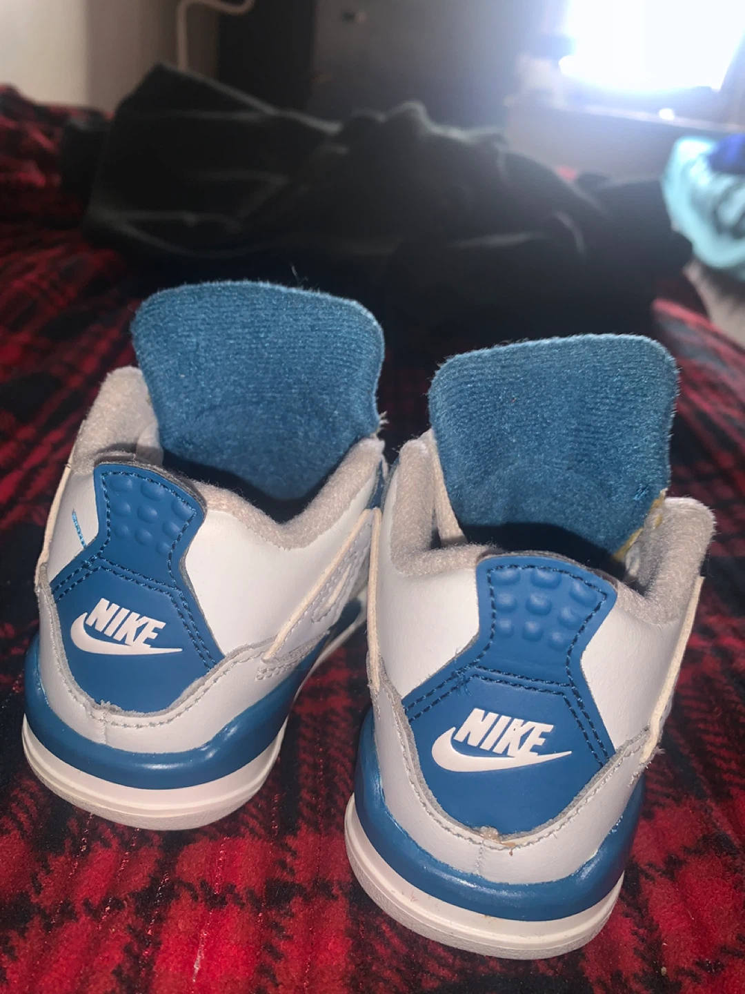 Nike Air Jordan 4 Toddler Shoes - Size 4 - photo 3
