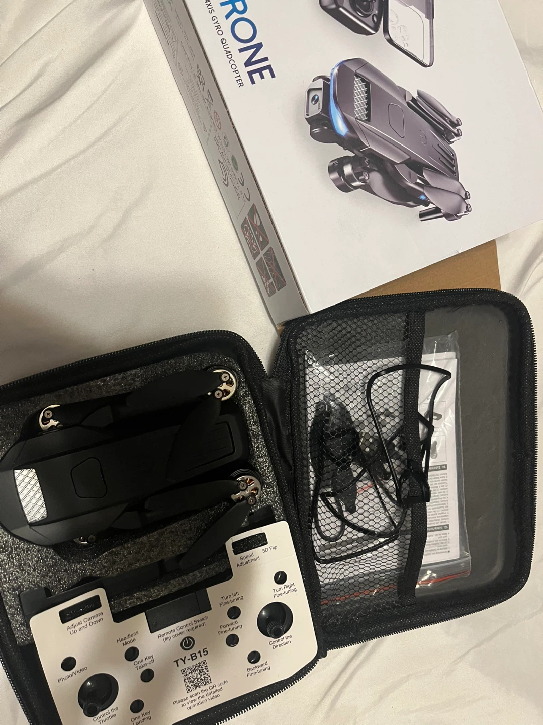 B15 4K Foldable Drone - Like New! - photo 4