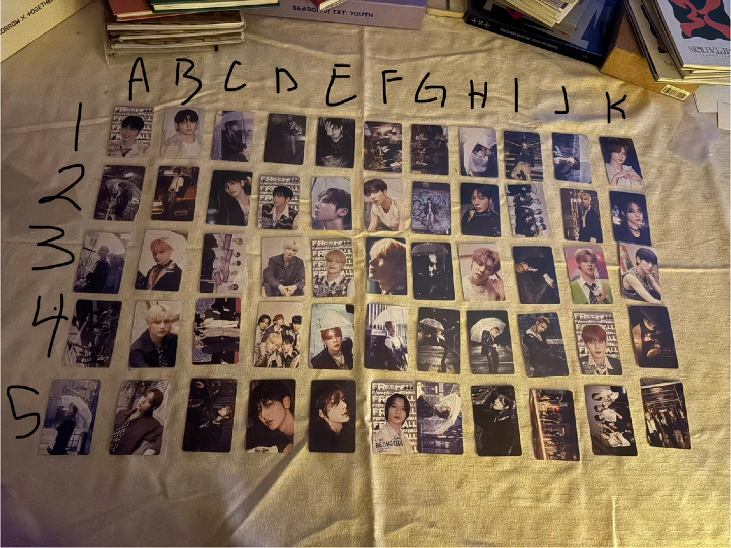 Knockoff txt photocards