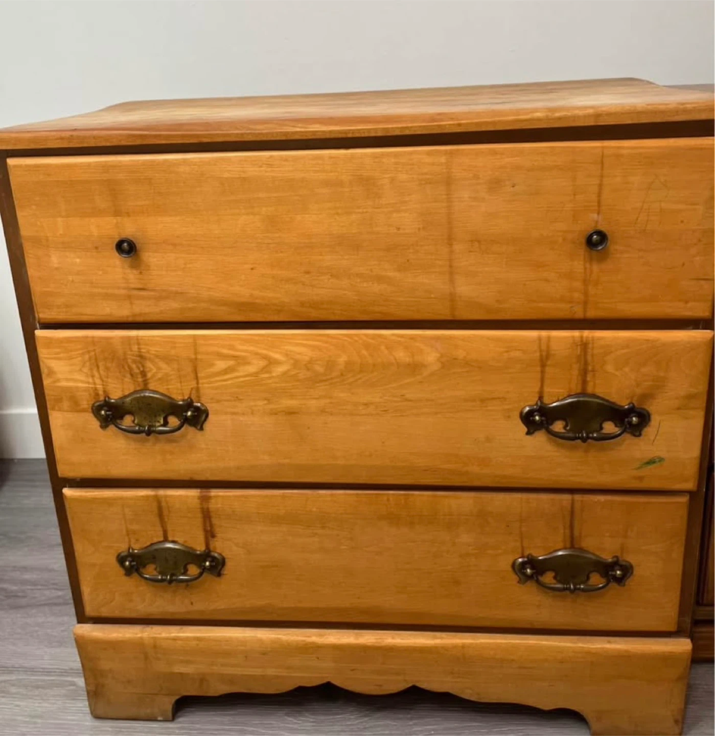 Wooden 3-Drawer Dresser - photo 2