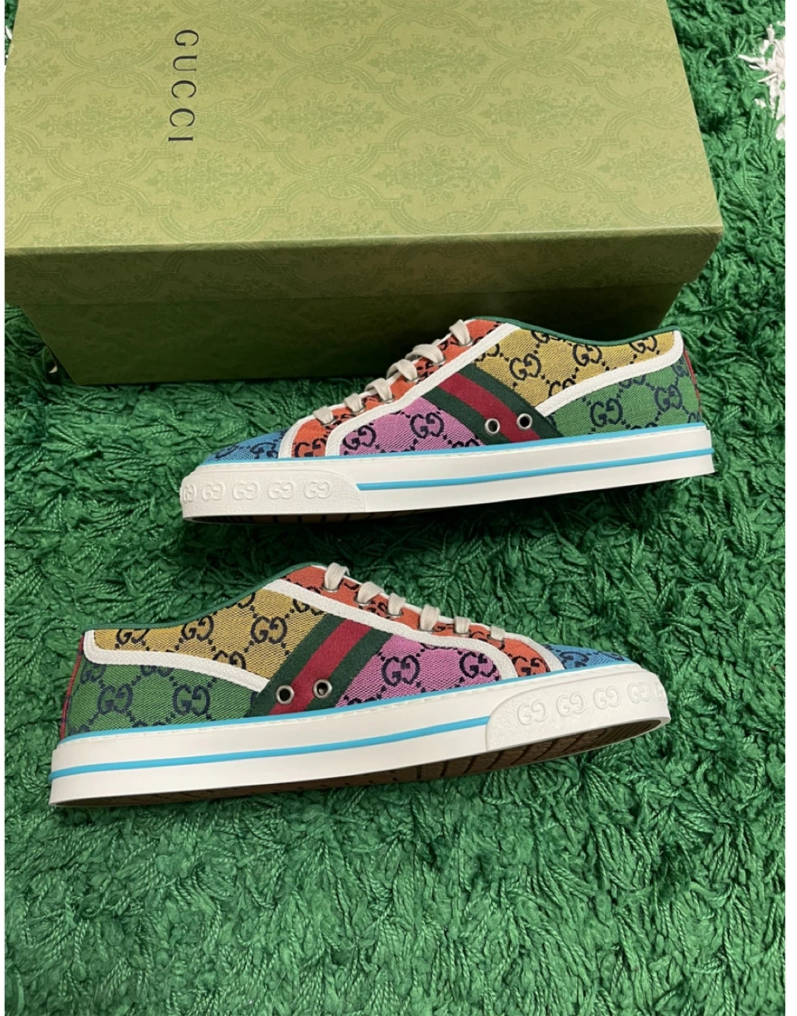 Mix of Shoes: Yeezy, Asics, Louis Vuitton, Air Jordan ,Gucci - photo 5