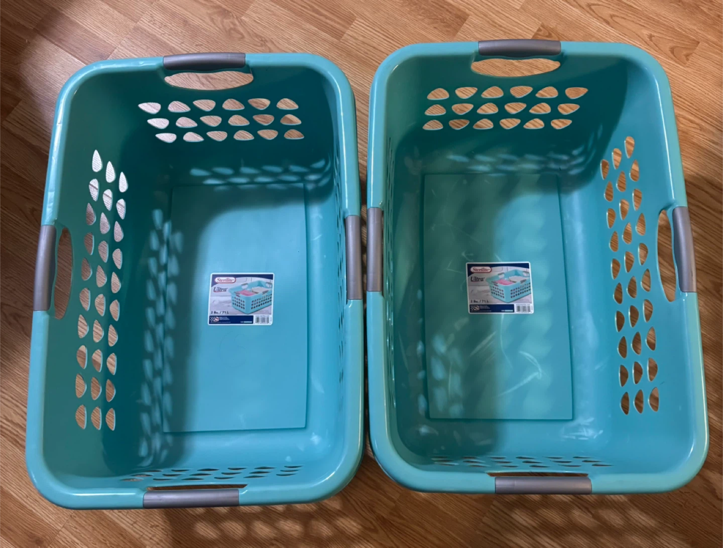 Sterilite Ultra 71L Laundry Baskets