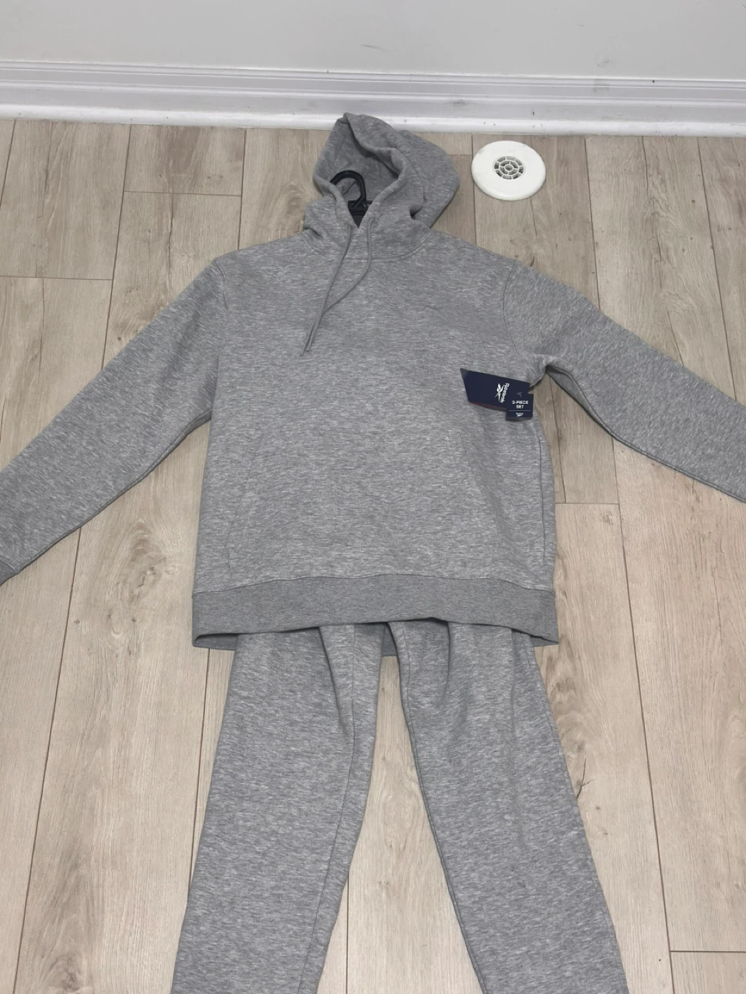 Reebok Grey Hoodie & Sweatpants Set - Size M