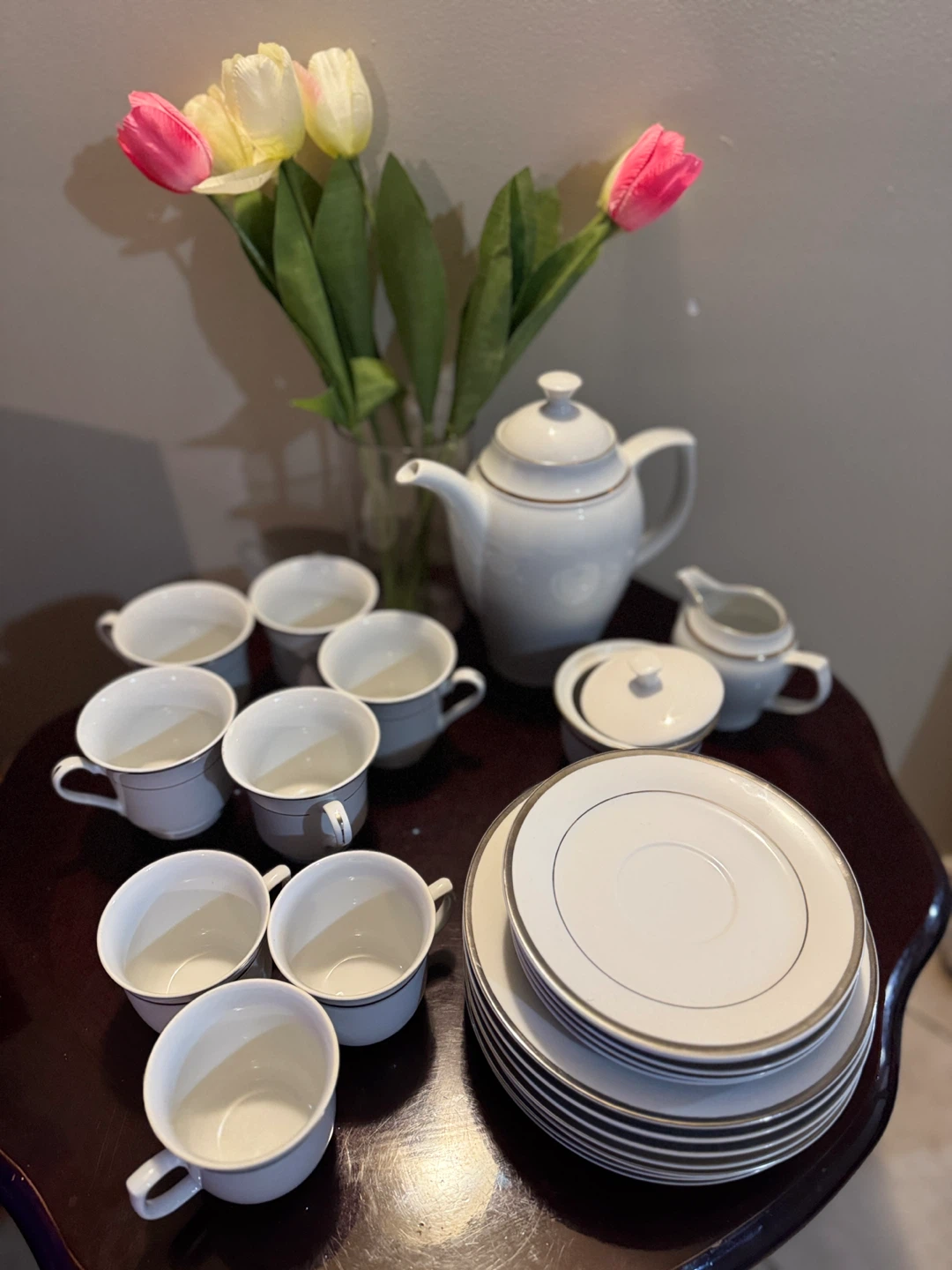 Vintage Tea Set - Teapot, Cups, Saucers