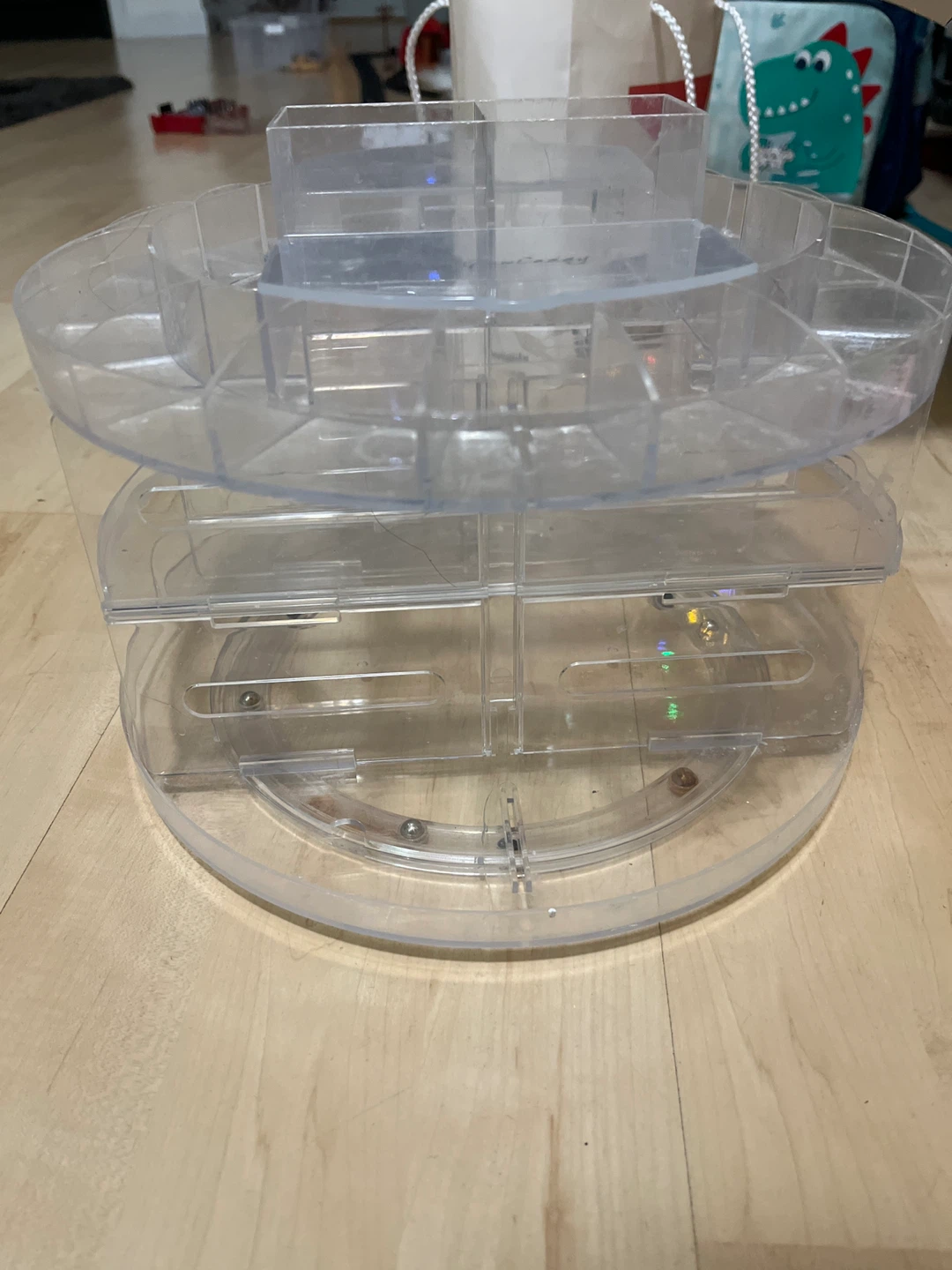 Rotating Makeup Organizer 🥕