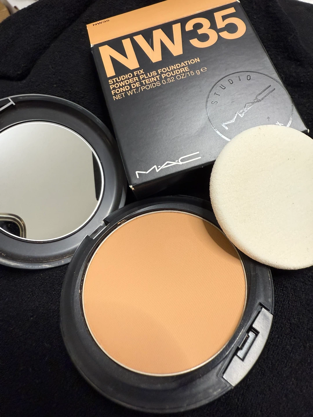 MAC Studio Fix Powder Plus Foundation NW35