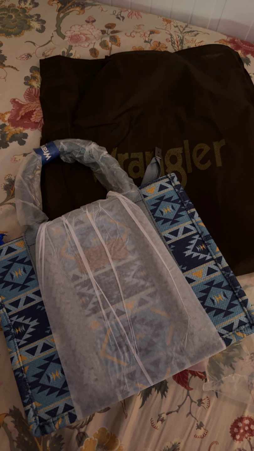 Wrangler Aztec Print Tote Bag - New with Tags! - photo 4