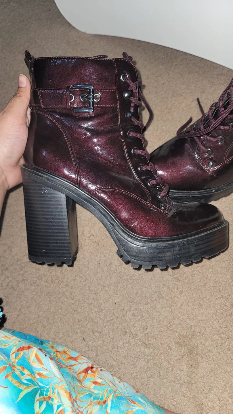 GBG Los Angeles burgundy Platform Heel Boots