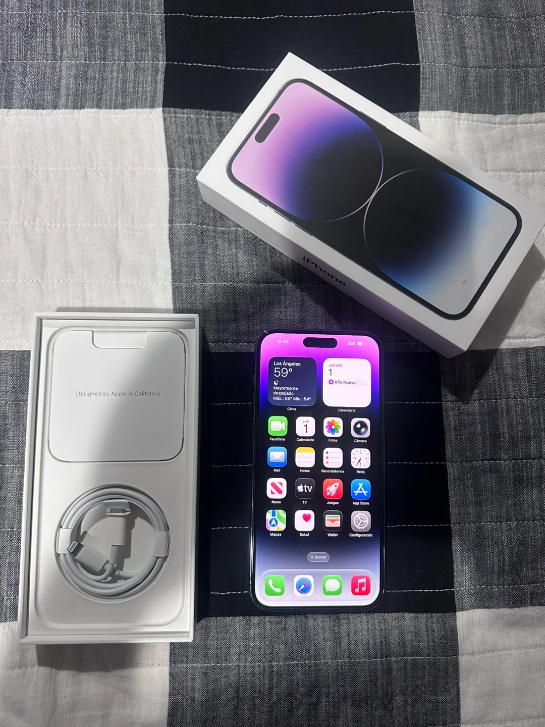 iPhone 14 Pro Max 256GB - Excellent Condition!