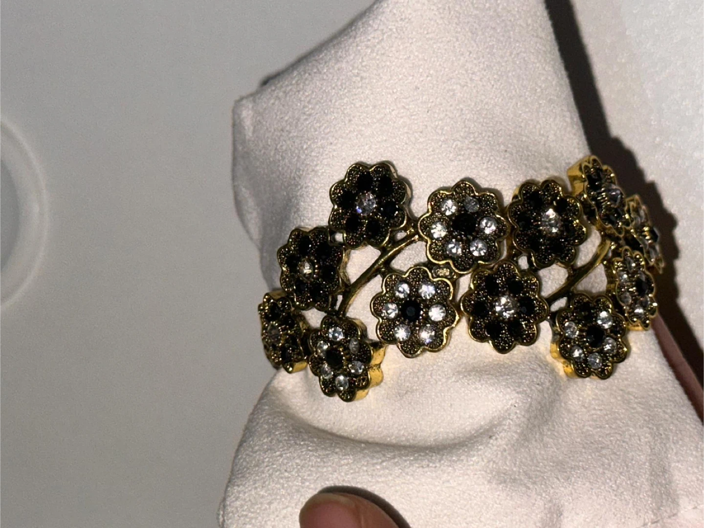 Gold Tone Floral Bangle Bracelet - photo 2