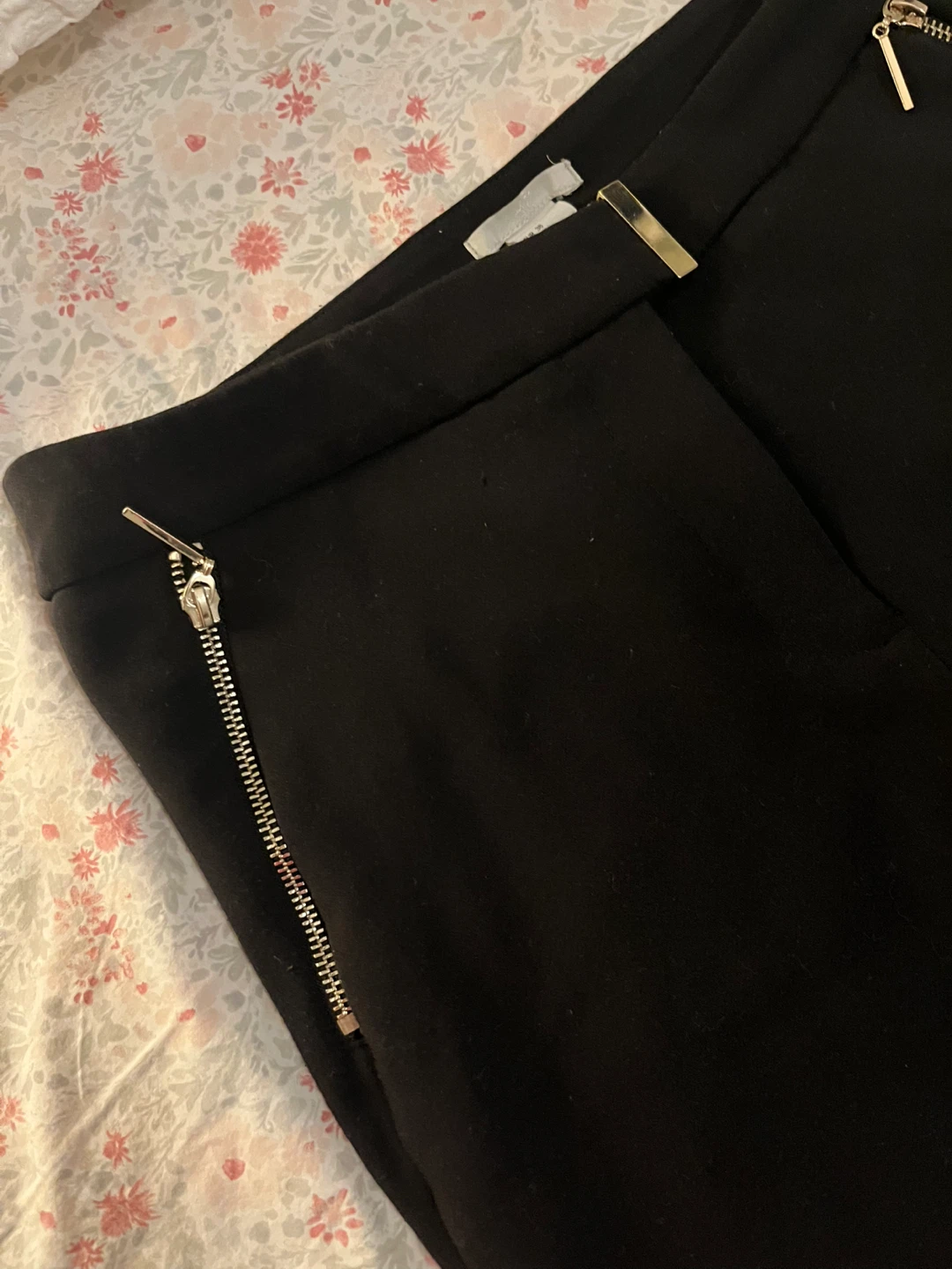 H&M Black Pants - Size US 8 - photo 2
