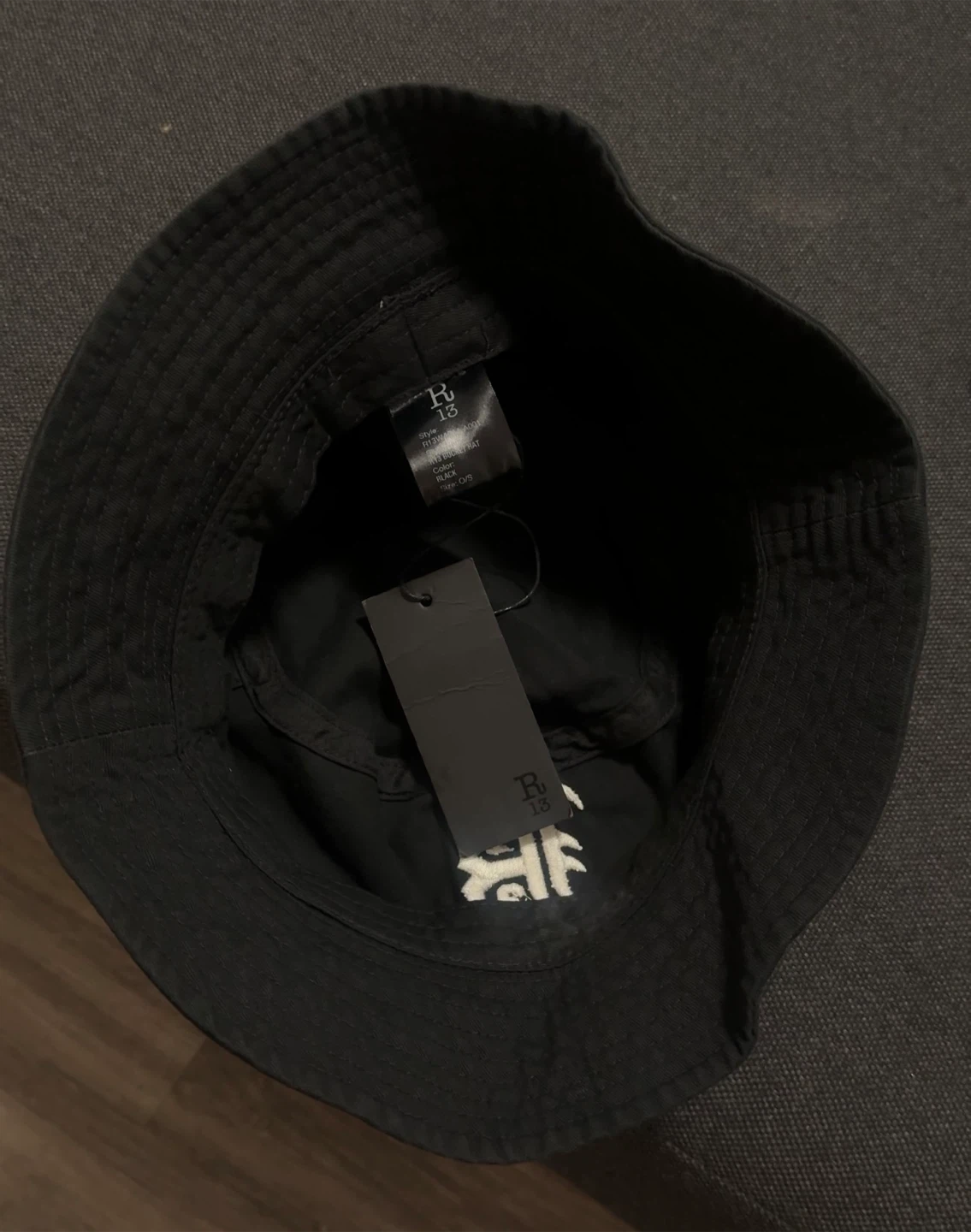 BNWT R13 Black Embroidered Bucket Hat - Unisex - One Size - photo 5