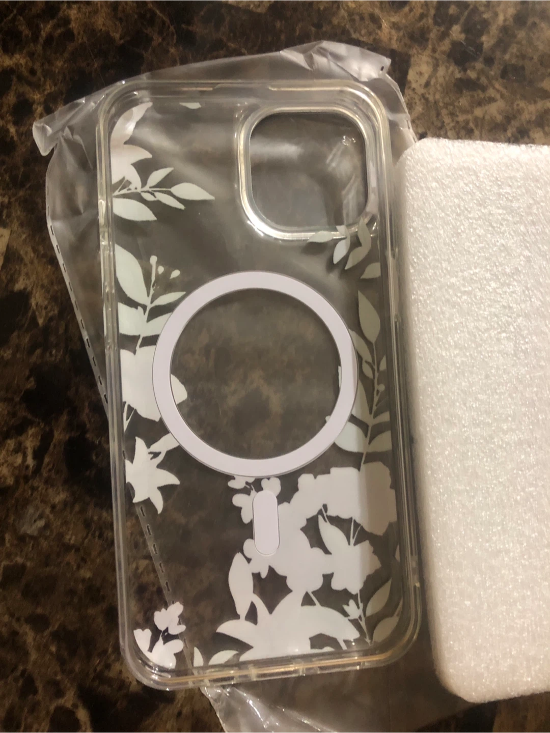 Floral MagSafe iPhone 13/14/15/16 Case - NEW - photo 4