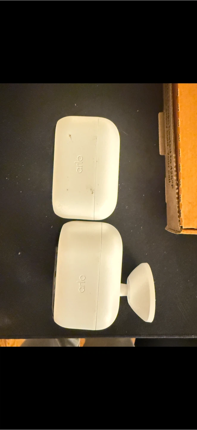 Arlo Security Cameras - Set of 2 - photo 2