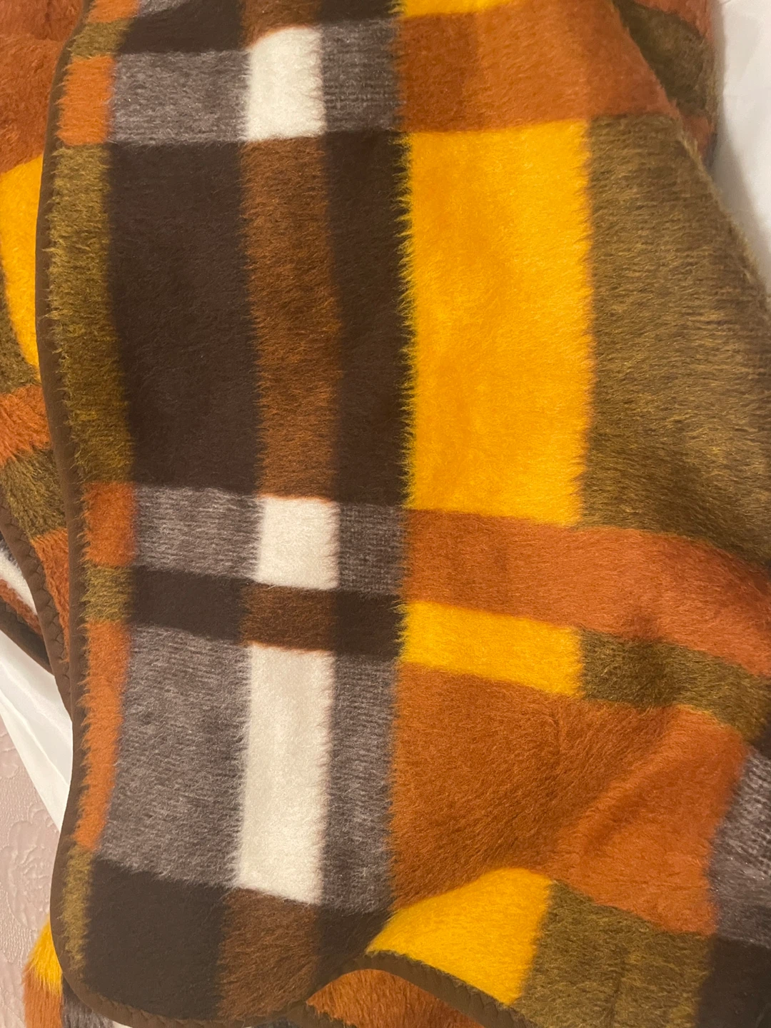 Soft Plaid Throw Blanket - photo 3