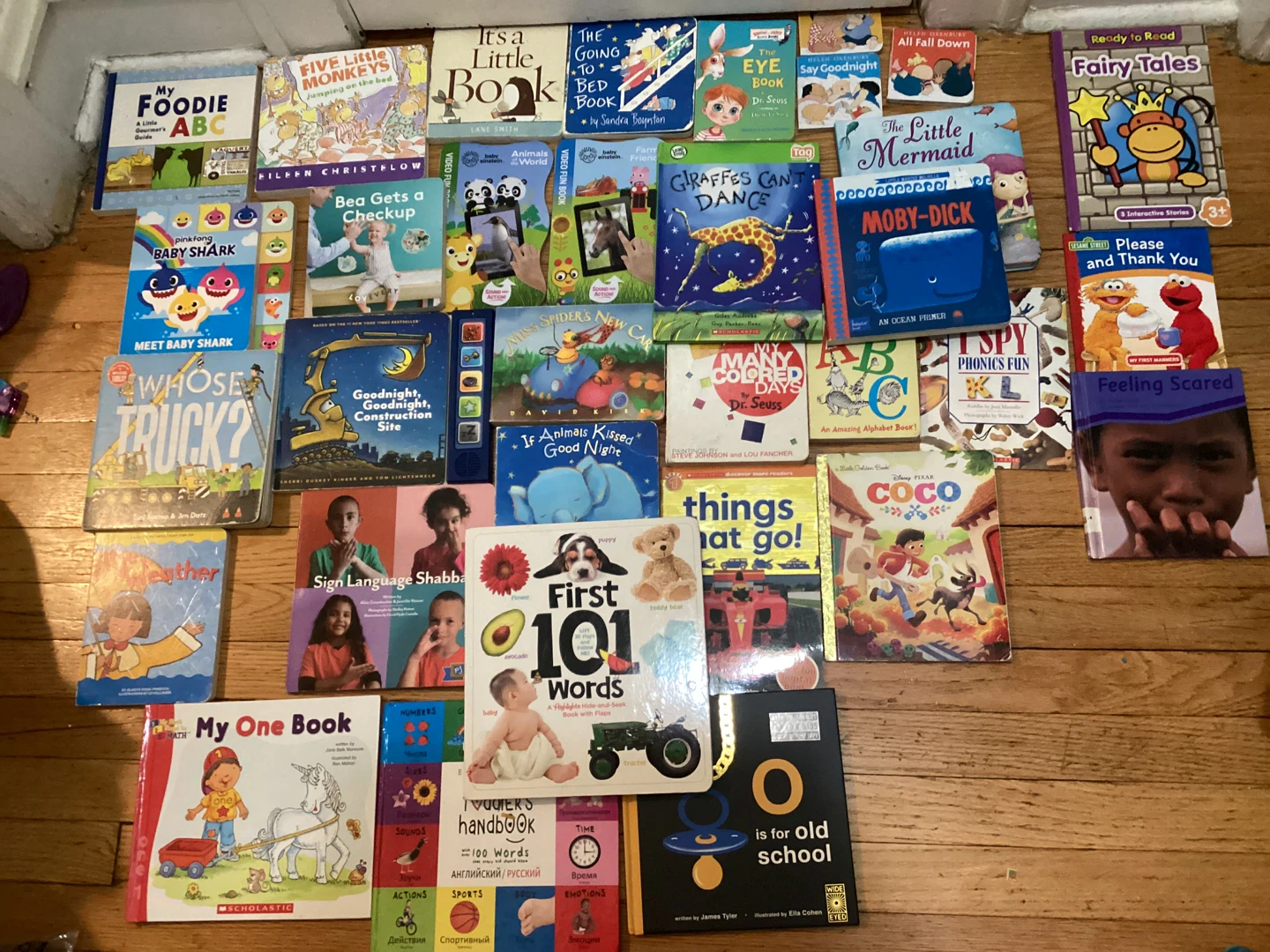 Huge Kids' Books Bundle 33 - Baby Shark, Fairy Tales & More!
