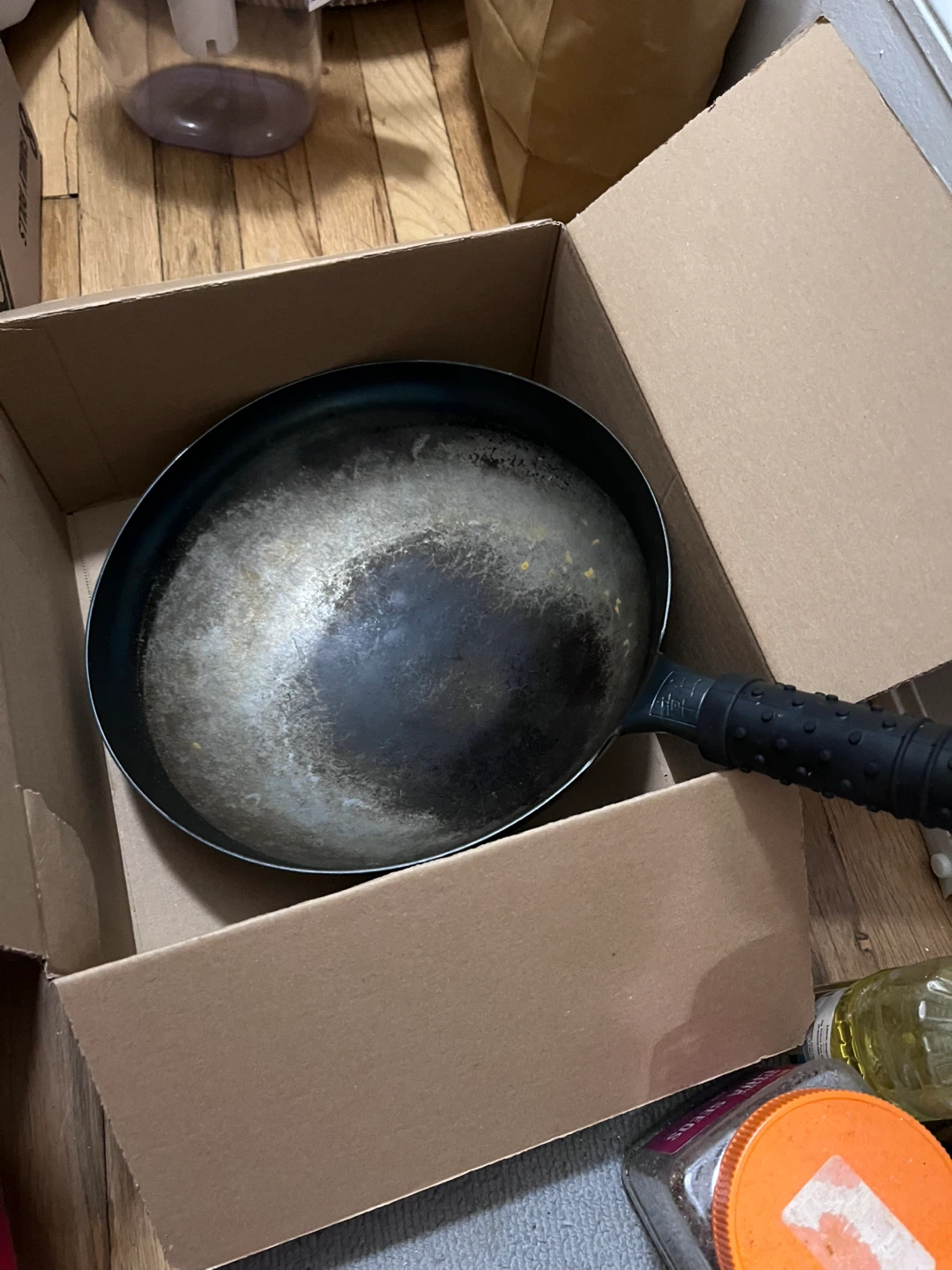 Traditional Chinese cuisine level high quality iron Wok with Lid