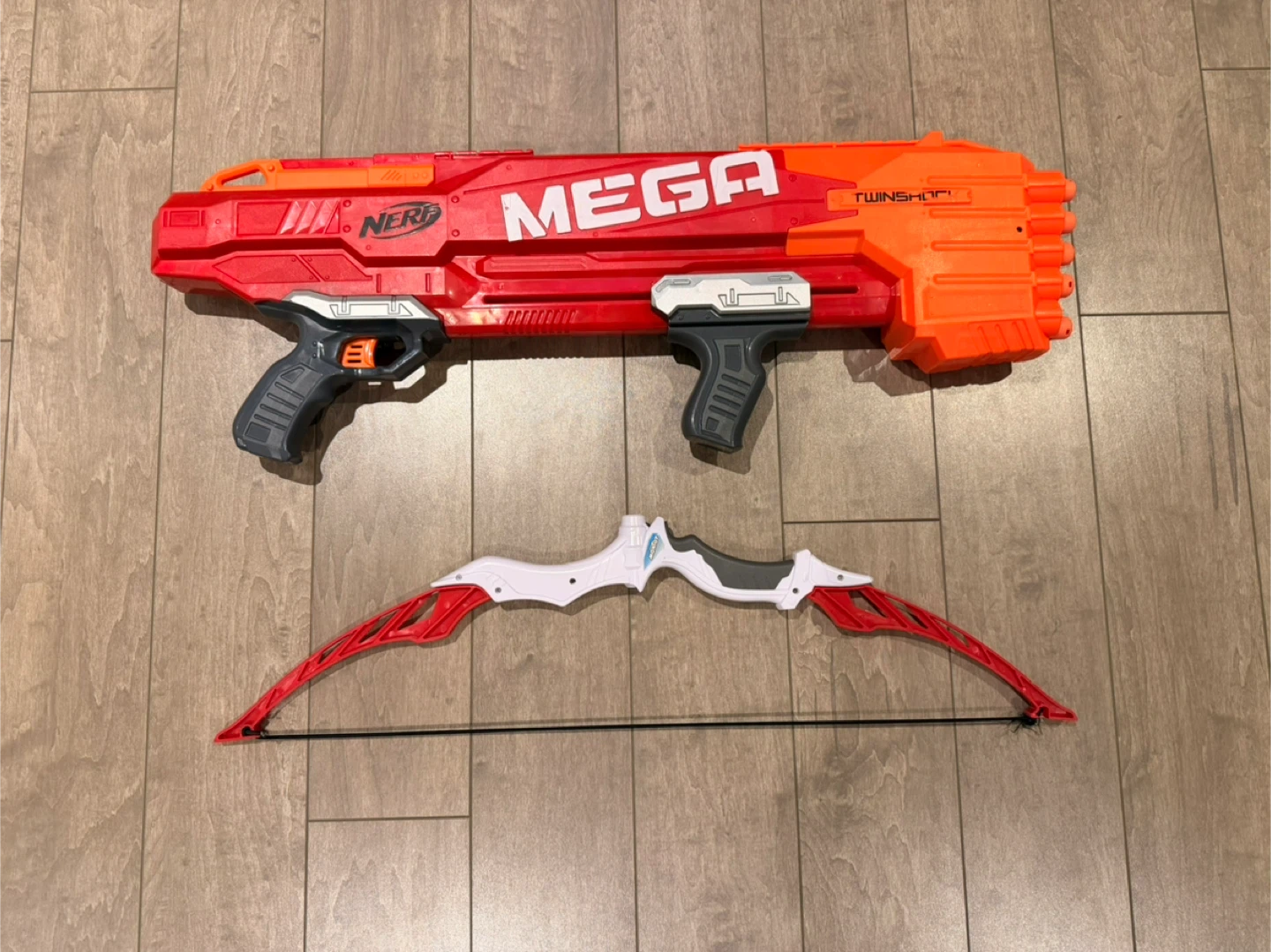 Nerf Mega Twinshock Blaster + Bow - photo 2
