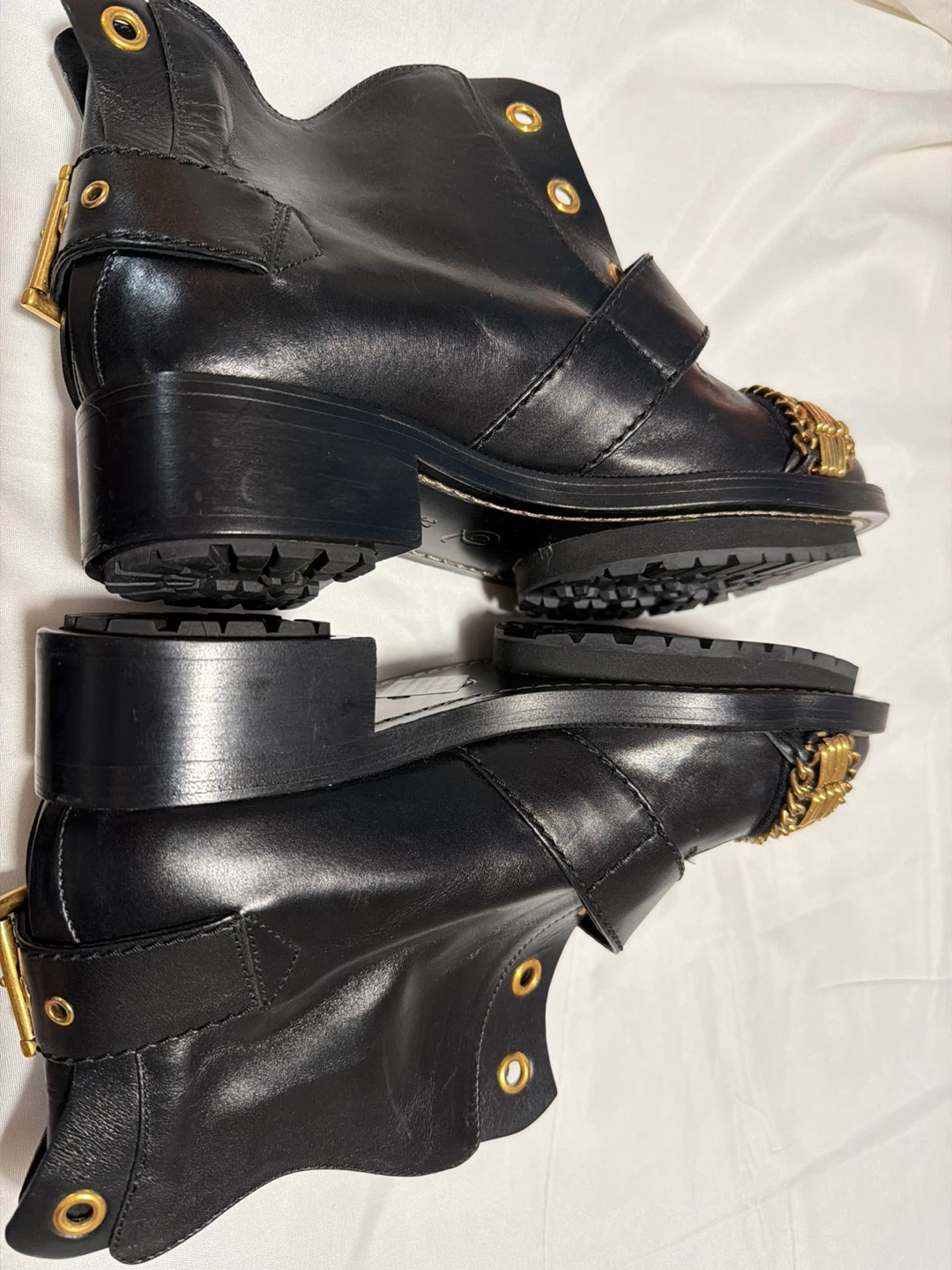 #37 Alexander McQueenBlack 37 Leather Chain Boots - Size 7 - photo 2