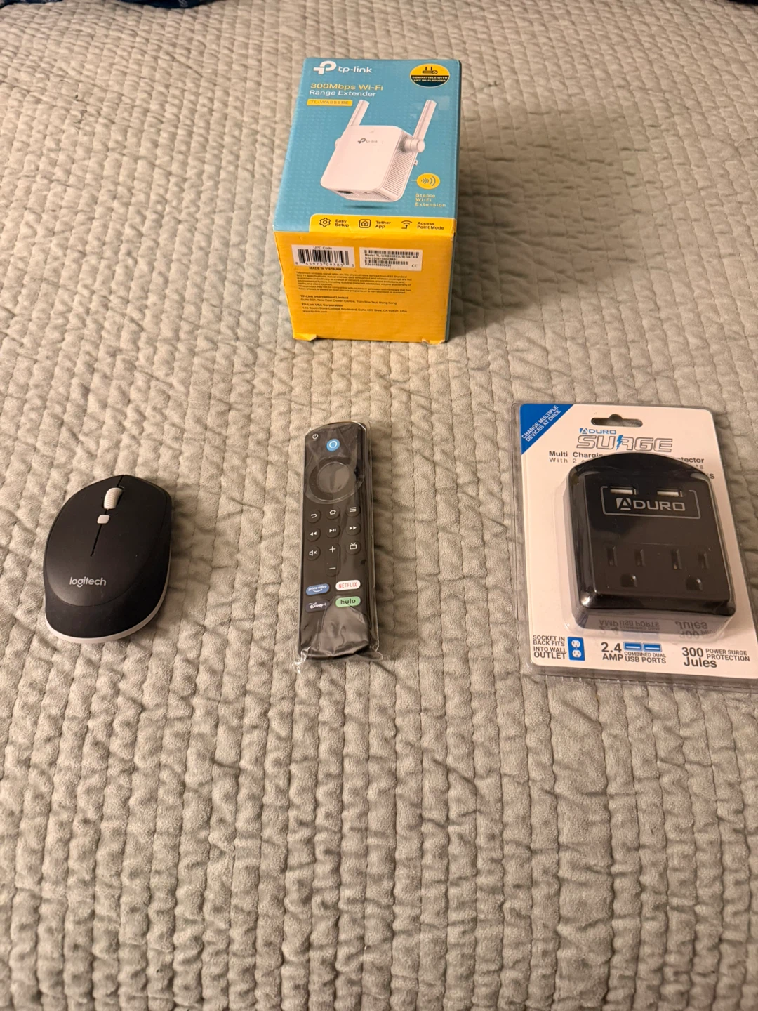 TP-Link 300Mbps Wi-Fi Range Extender - photo 2