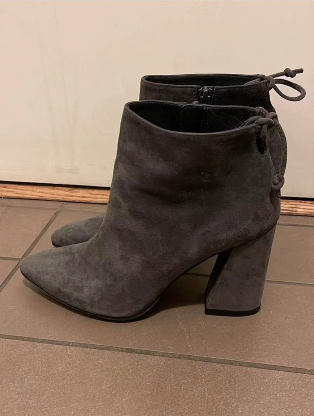 Stuart Weitzman Gray Suede Ankle Boots - photo 4