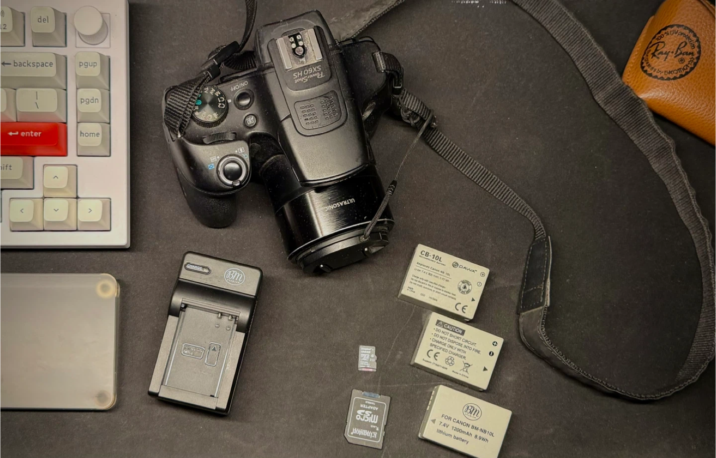 Canon PowerShot SX60 Hs Camera + extra accessories