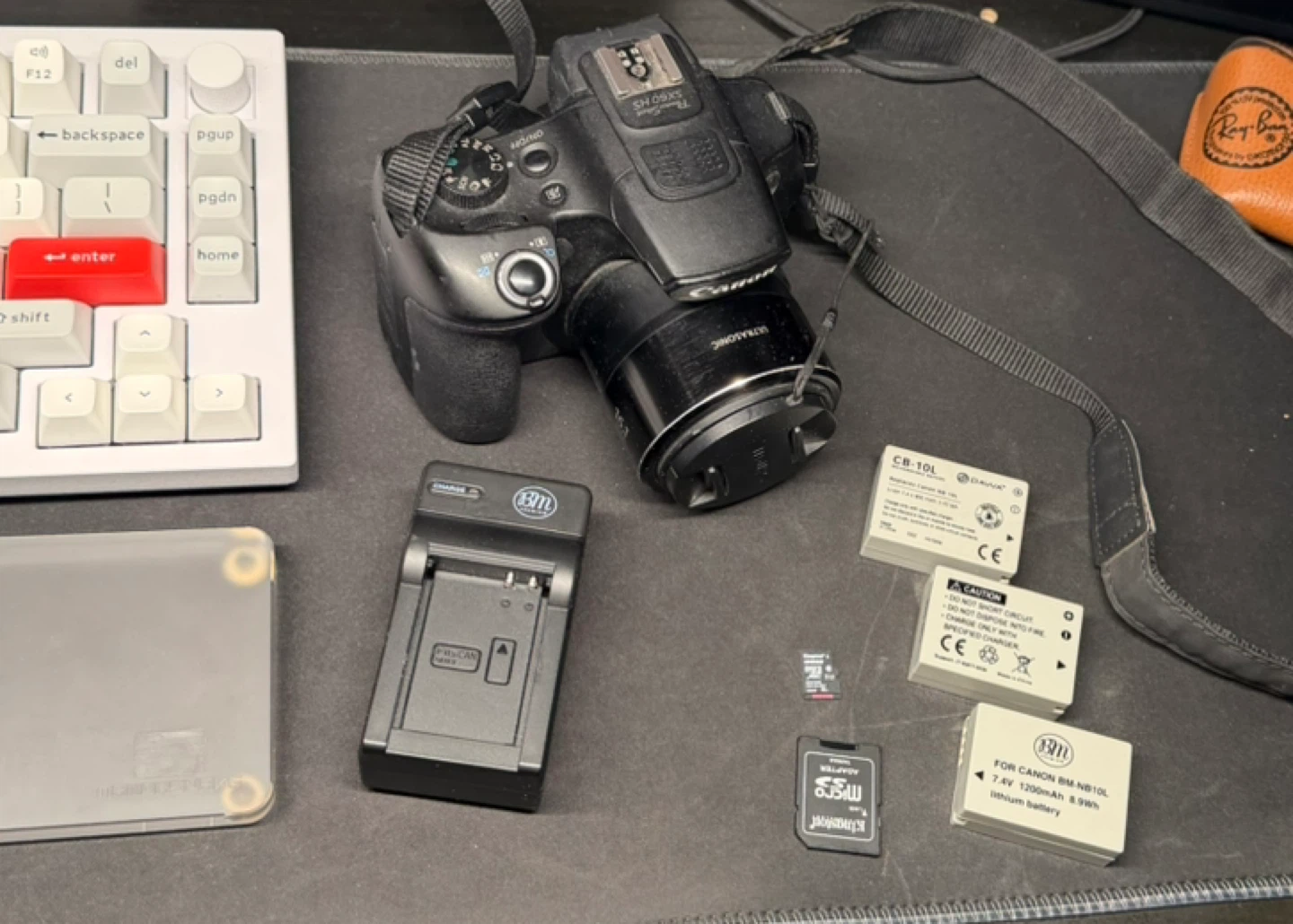 Canon PowerShot SX60 Hs Camera + extra accessories - photo 2