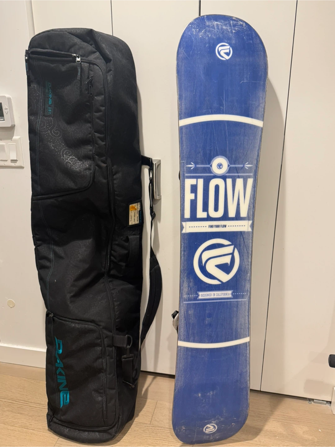 Snowboard with bindings - photo 2