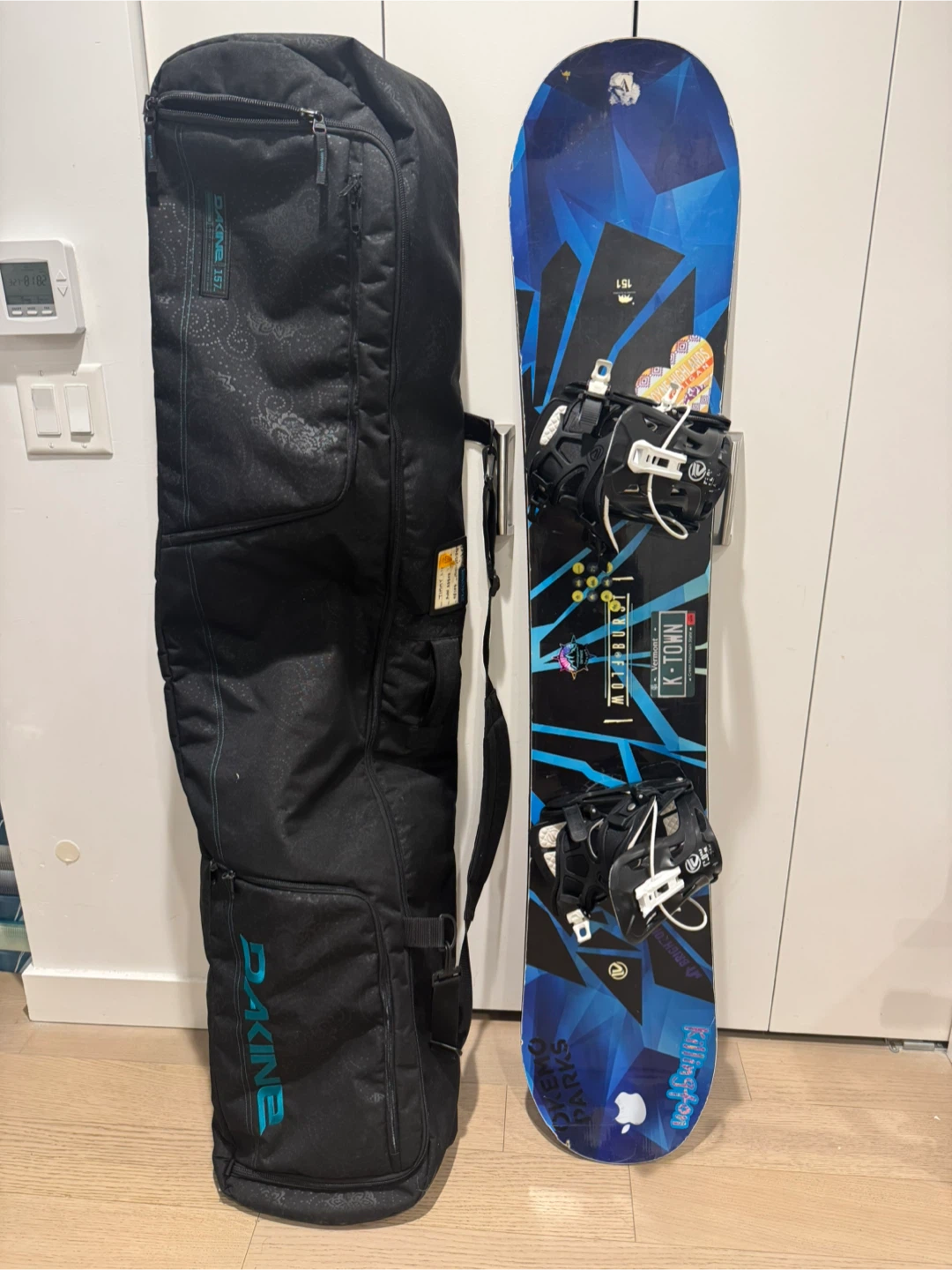 Snowboard with bindings