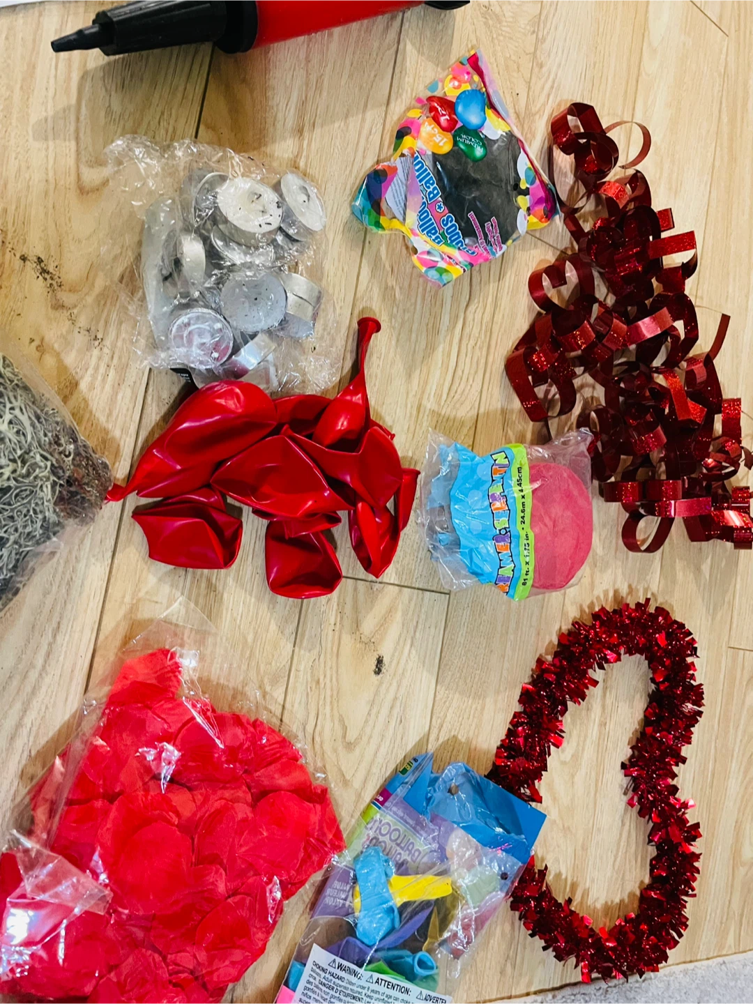 Valentine’s Party Decorations Bundle - photo 3