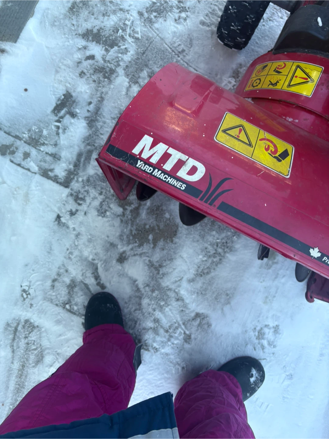MTD Yard Machines 5HP/24" Snow Blower - photo 2