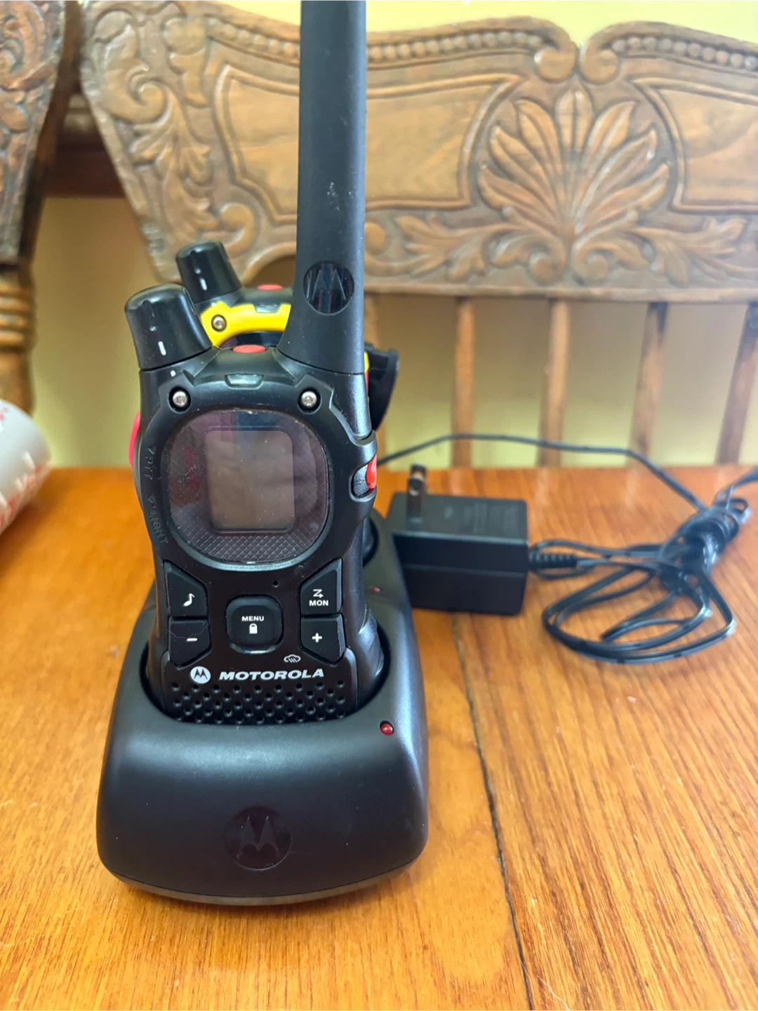 Motorola CH610D Two-Way Radio Set - photo 3