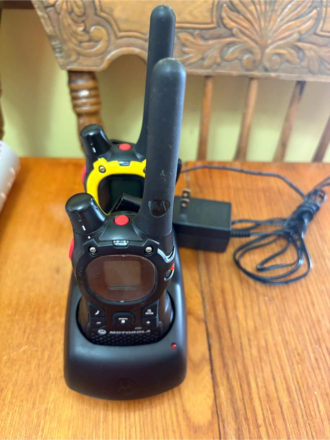 Motorola CH610D Two-Way Radio Set - photo 2