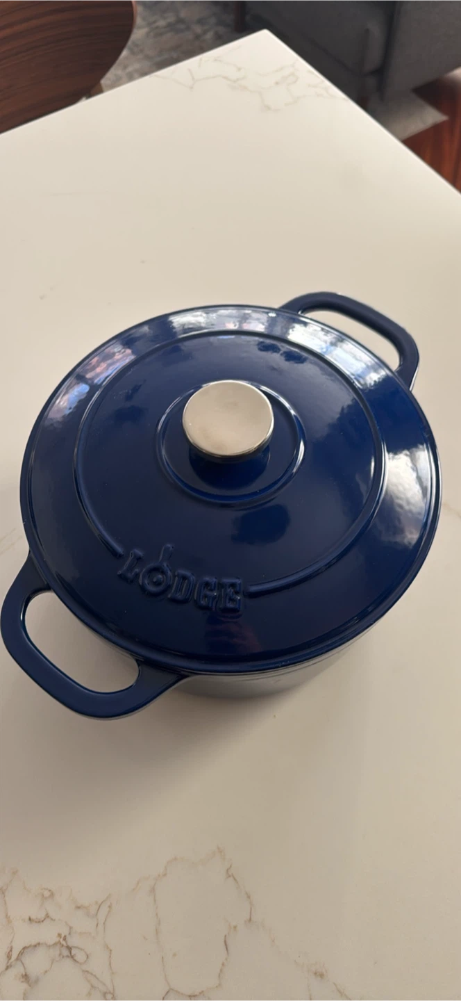 New Lodge Indigo 5.5 Qt Enameled Cast Iron Dutch Oven - photo 2