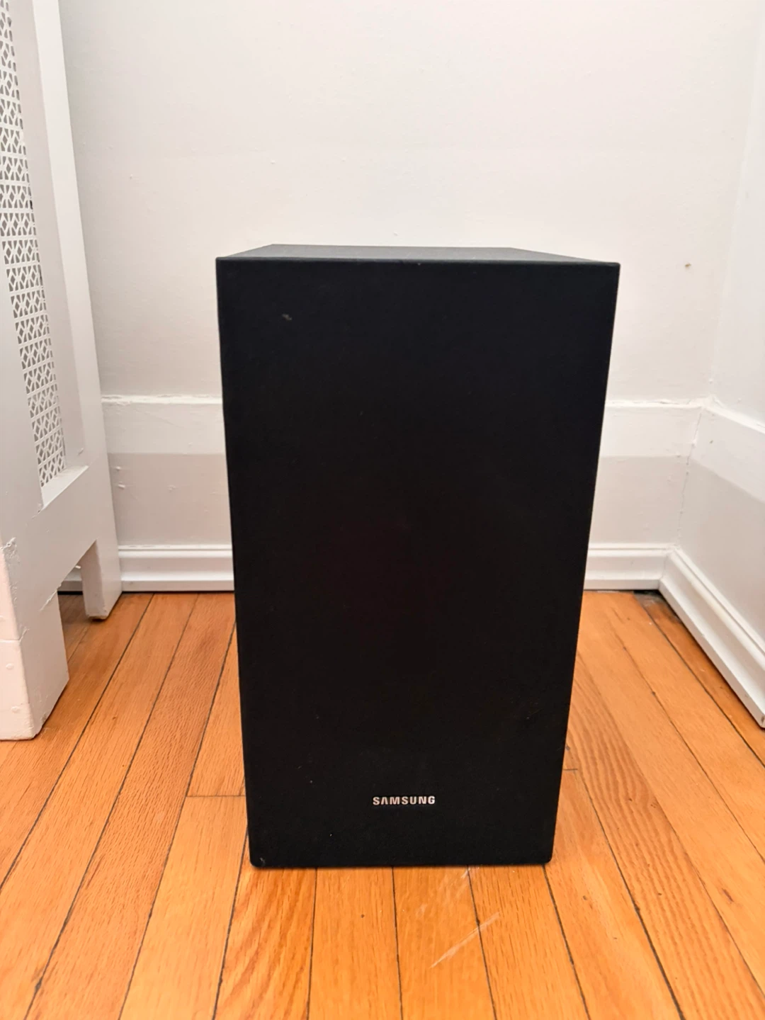 Samsung Soundbar with Wireless Subwoofer – HW-R450 - photo 2