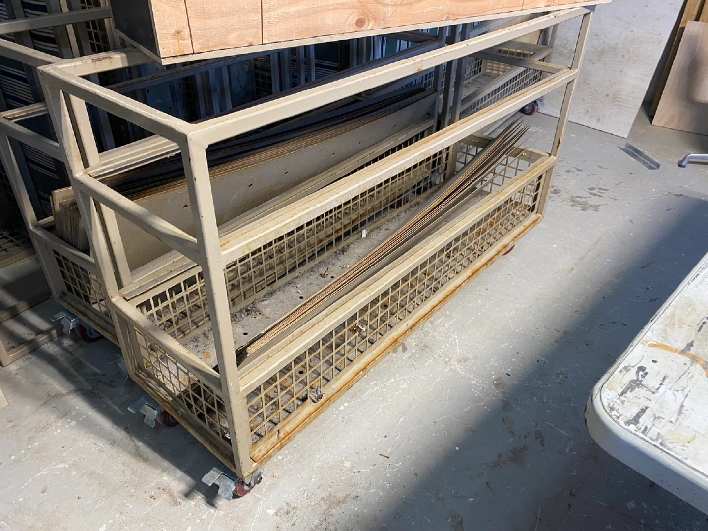 Patio planter divider