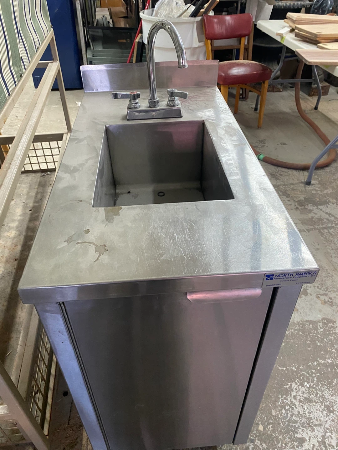 Commercial stainless steel hand sink